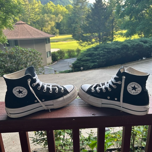 Converse Chuck Taylor’s Black - Picture 4 of 7
